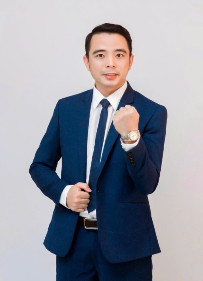 Người huấn luyện